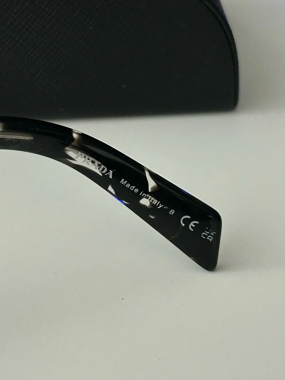Authentic Prada Black Tortoiseshell Rectangular Sunglasses with Gradient Lenses